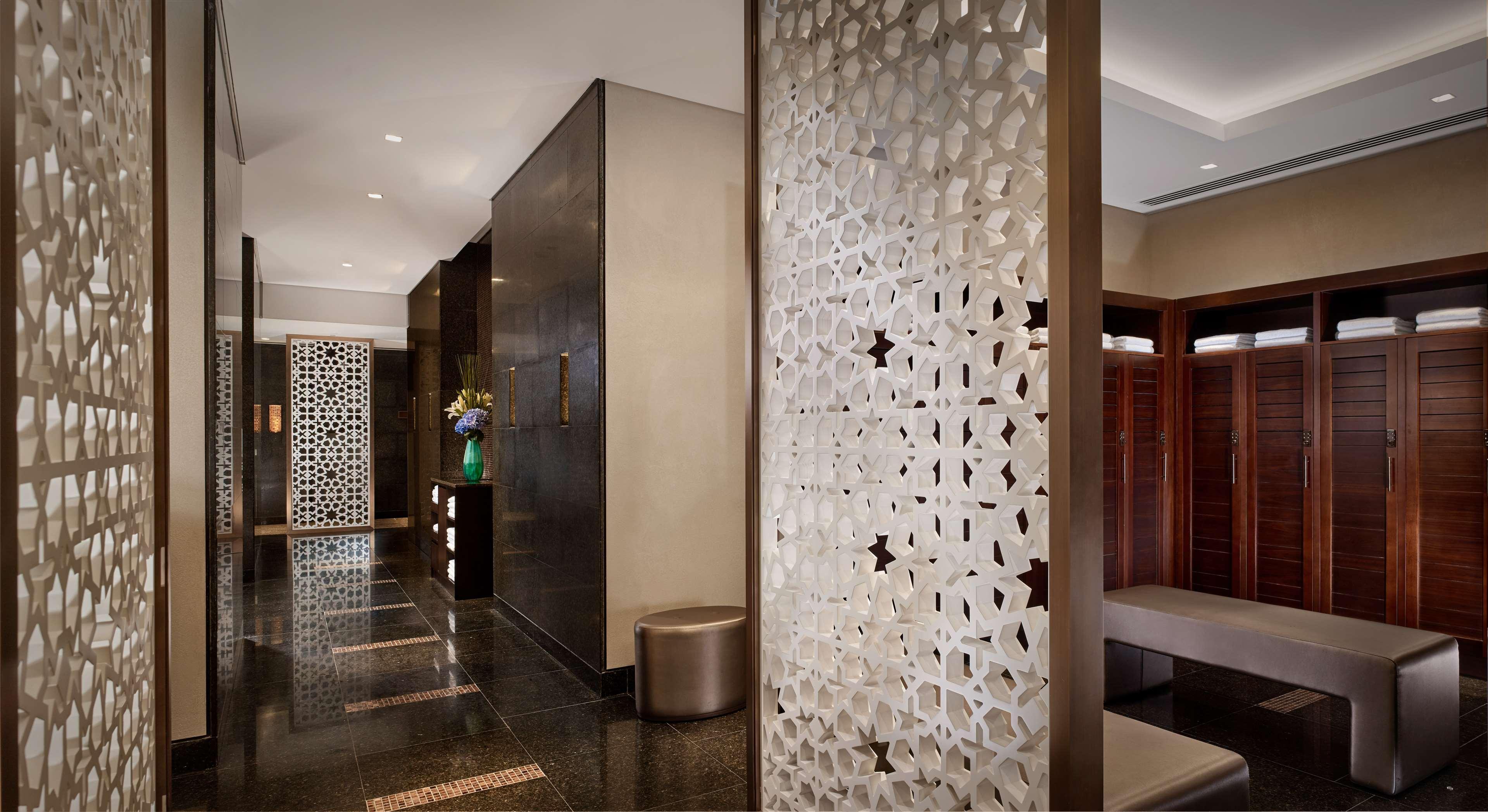Grand Hyatt Abu Dhabi Hotel & Residences Emirates Pearl Esterno foto The spa at The Oberoi, Mumbai