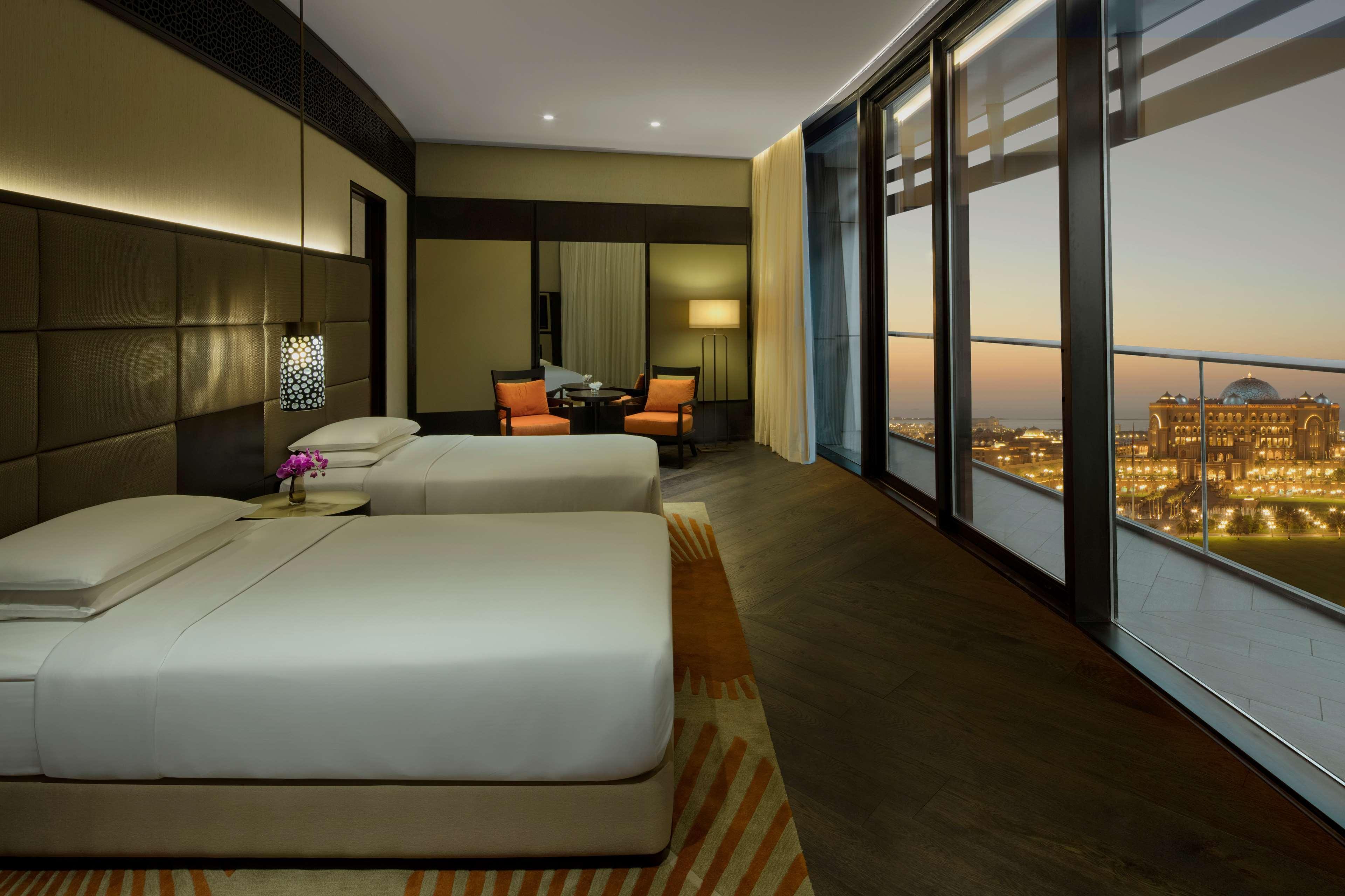 Grand Hyatt Abu Dhabi Hotel & Residences Emirates Pearl Esterno foto Deluxe Room